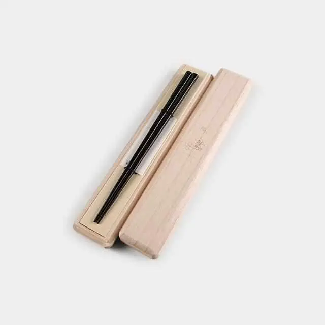 23Cm Sakura Lacquered Chopsticks | Hashikura Matsukan × Joboji Traditional Craft 1