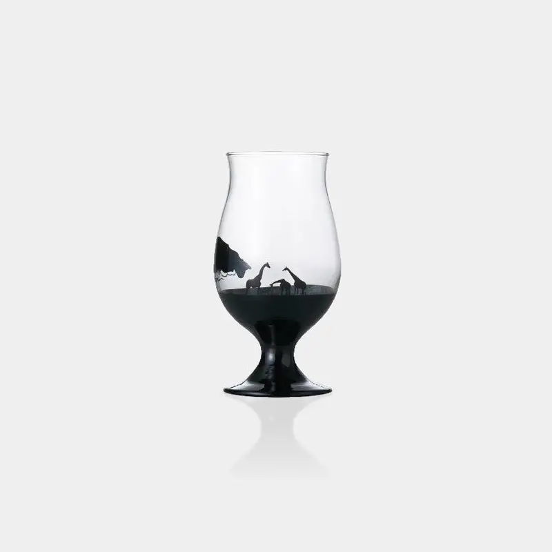 Ajiwai Giraffe-Themed Sunset Glass | Marumo Takagi 1