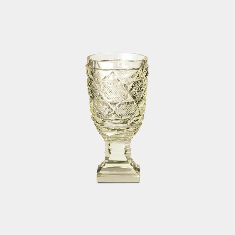 Antique-Style Legged Sake Cup – Hand-Cut Satsuma Glass, Paulownia Box Packaging | Satuma Vidro 1