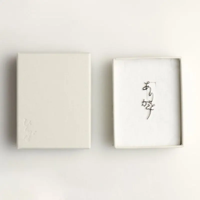‘Arigato’ Thank-You Theme Single-Ear Sterling Silver Pierced Earrings (925) | Saori Kunihiro 1