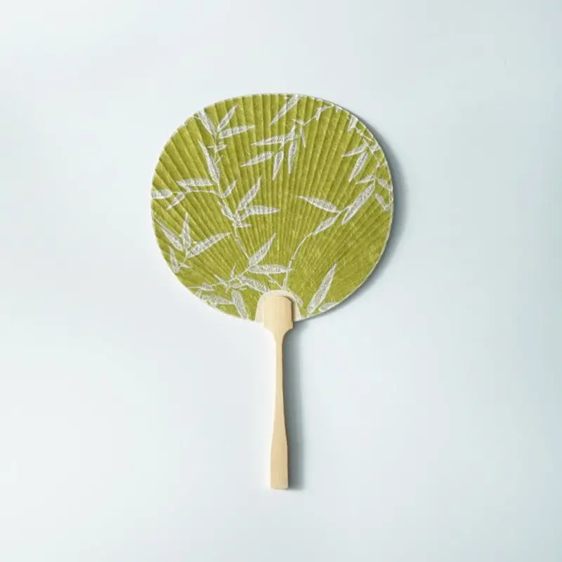 Bamboo Grass Green Uchiwa (Small) – Karagen Eco-Friendly Hand Fan By Karakami 1