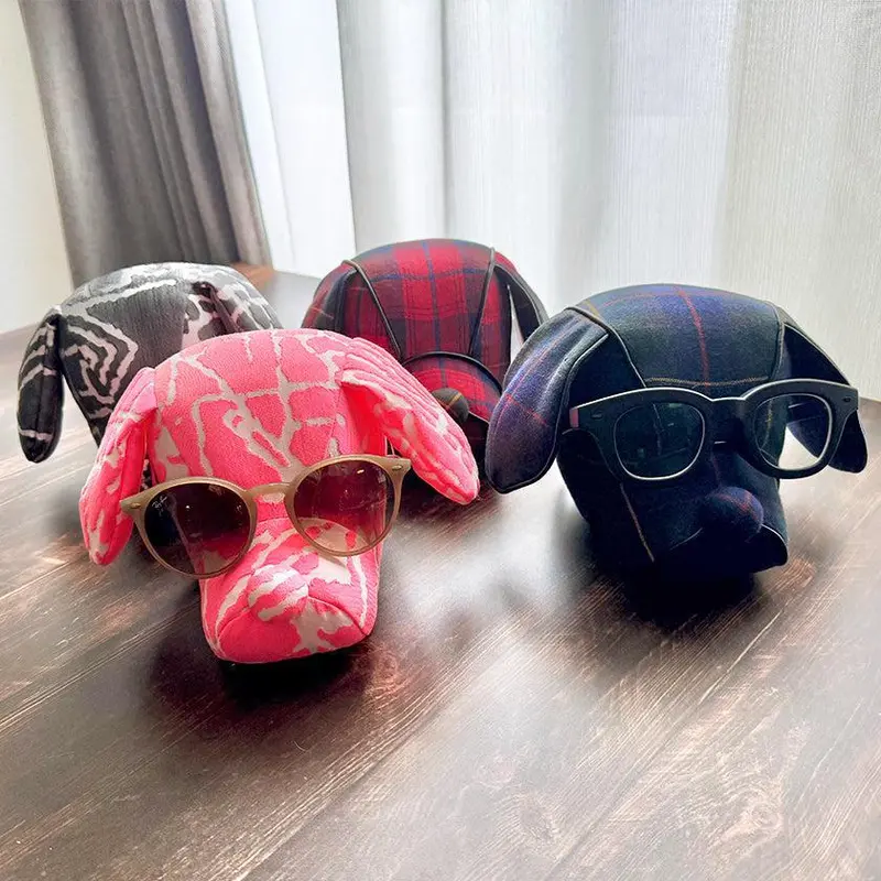 Banshu-Ori Dog-Shaped Glasses Stand – Handwoven Fuji Gauze Accessory 1