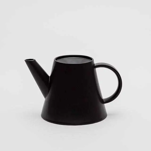 Big-Game Black Matte Ceramic Kettle – Imari-Arita Tableware 1