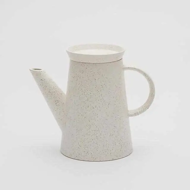 Big-Game White Sprinkled Ceramic Coffee Pot – Imari-Arita Tableware 1