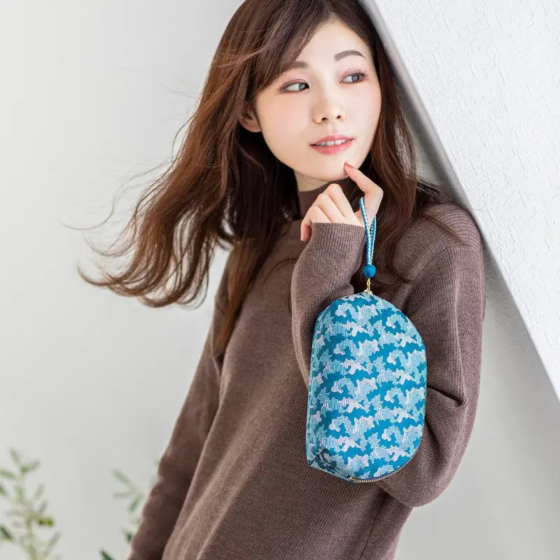 Blue Nishijin Silk Shell-Shaped Pouch – Camouflage Glen Check With Kyoto Kumihimo Trim 1