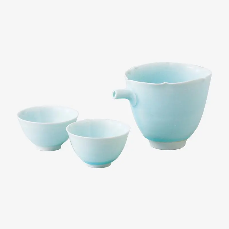 Blue Porcelaine Sake Set (Bottle + Cups) – Premium Hasami Ware By Saikai Toki 1