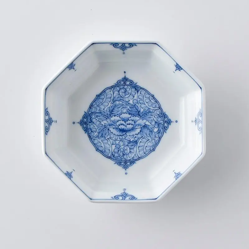 Botan-Karakusa Decorated Platter | Mikawachi Ceramic Serving Plate | Hiradoshouzan 1