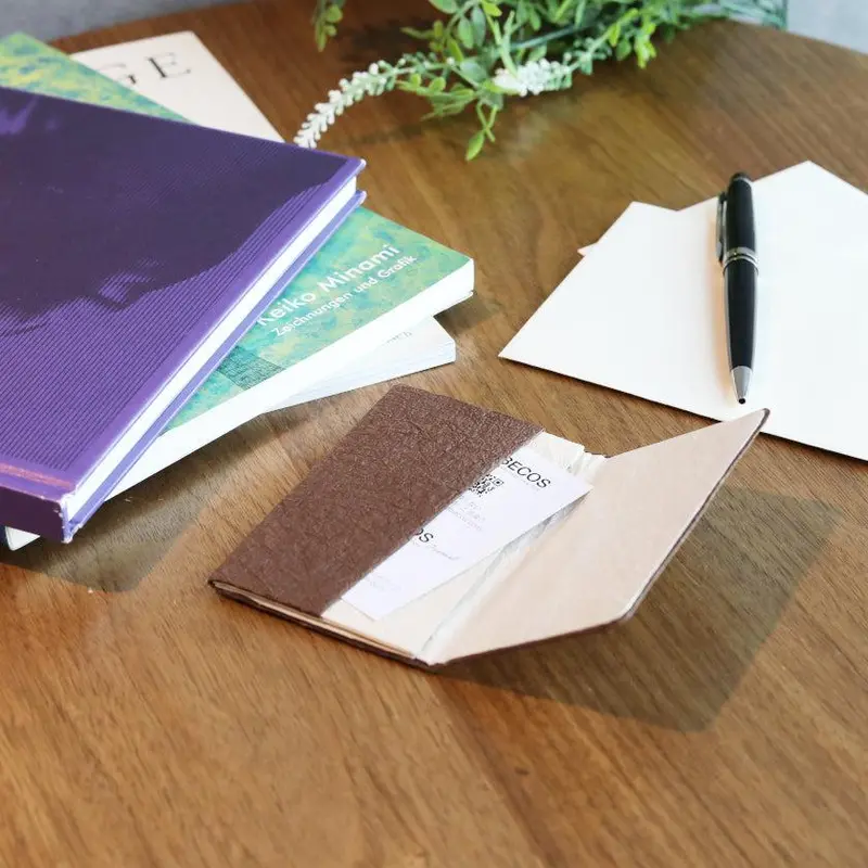 Brown Plain-Finish Card Case – Minimalist Kurotani Washi Paper Wallet 1