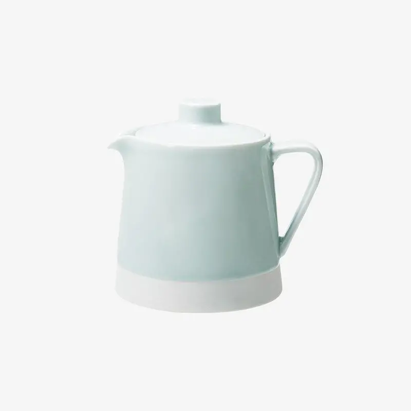 Celadon-Glazed Japanese Tea Pot – Es Series | Handcrafted Hasami Ware 1