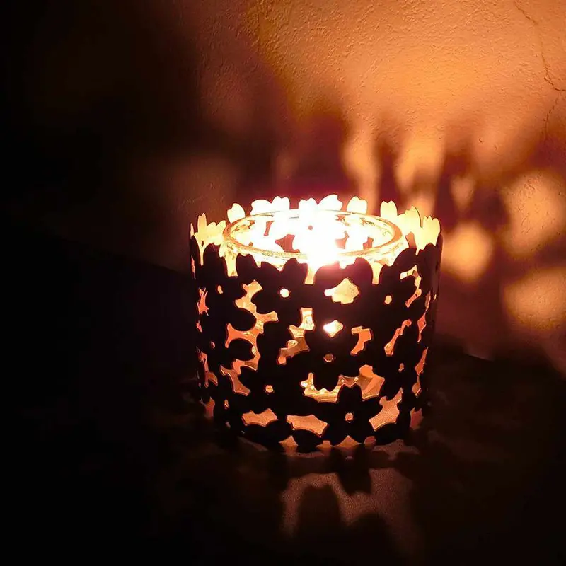 Cherry Blossom–Themed Candle Holder | Owari Butsugu 1