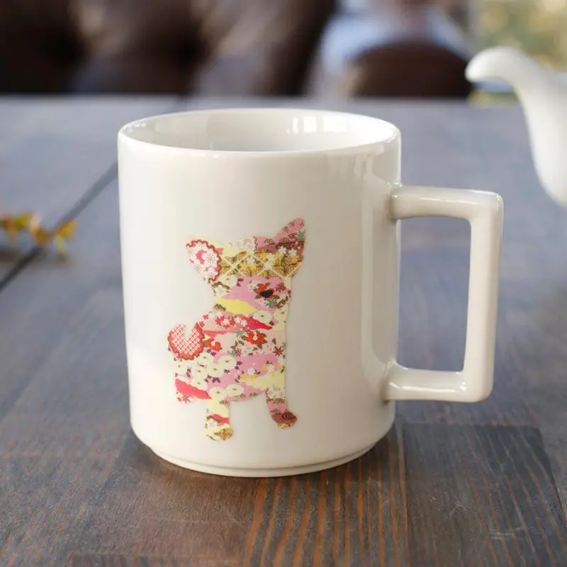 Chihuahua-Design Ceramic Mug – Mino-Yaki Stoneware By Marumo Takagi | Rotating Colors & Patterns 1