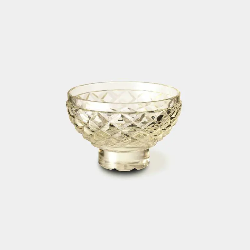 Classic Hand-Cut Sake Cup – Authentic Satsuma Glass, Paulownia Presentation Box | Satuma Vidro 1