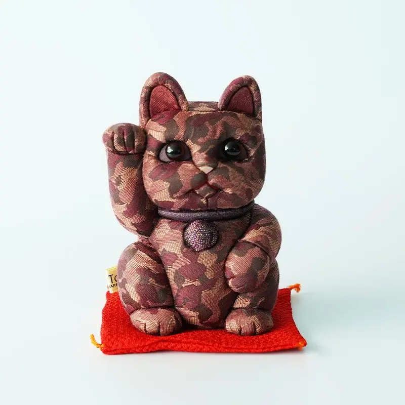 Classic Maneki Neko Lucky Cat Figurine – Traditional Design | Edo Art Dolls By Kakinuma 1