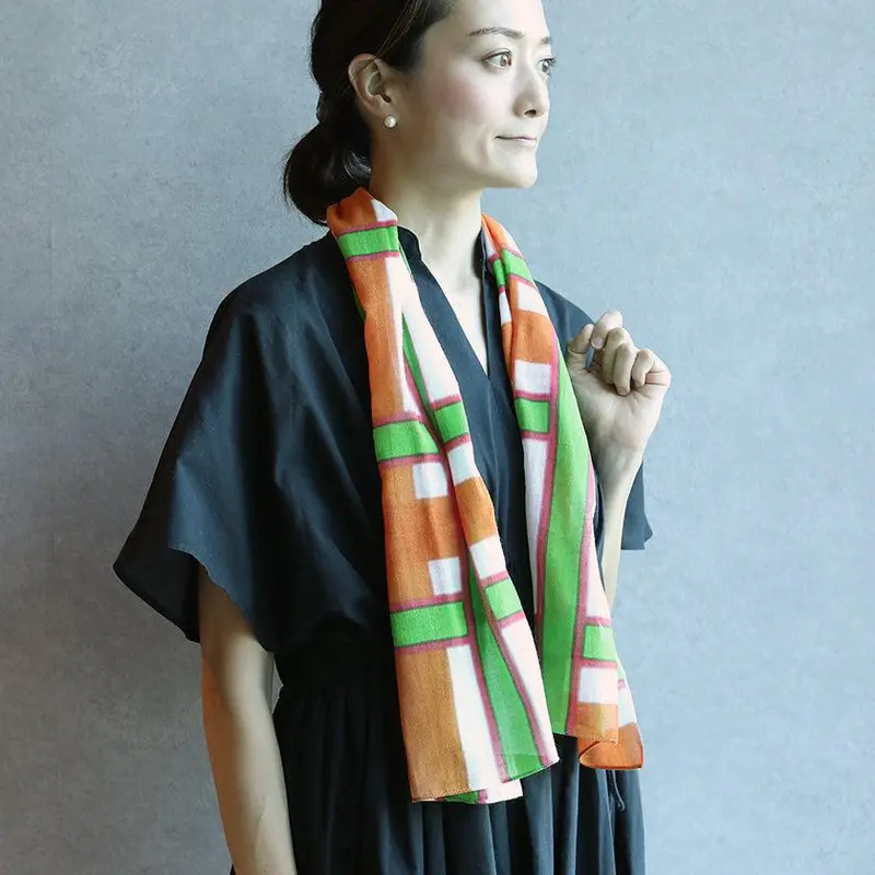 Cotton Lattice Stole In Red & Green – Kyoto Yuzen-Dyed Scarf By Nogiguchi Kihei 1