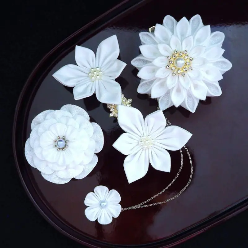 Cotton-Theme Tsumami Kanzashi Set: Barrette, Hair Clip, Brooch & Pendant 1