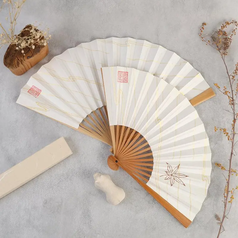 Curve & Maple Hand Fan – Curvilinear Silhouette With Maple Motif | Karakami | Karagen 1