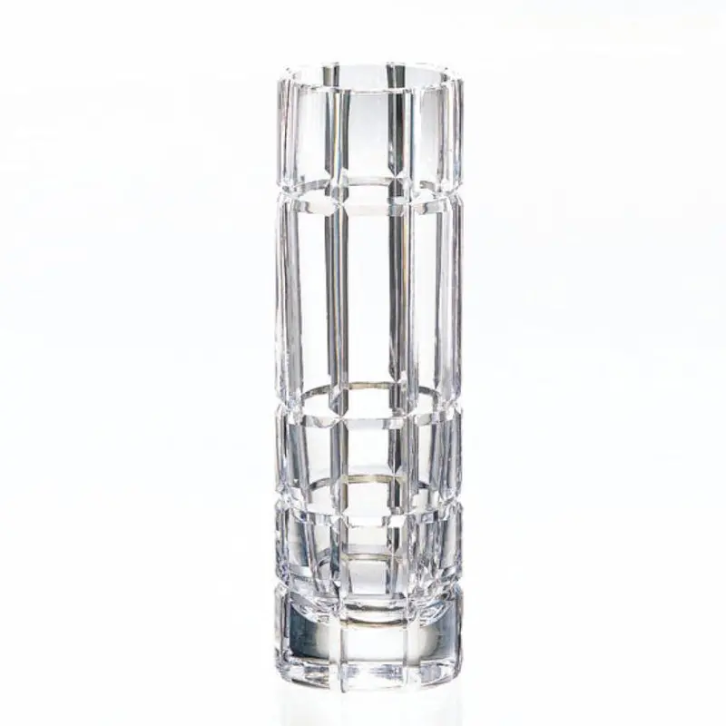 Elegant Bud Vase – Pure Crystal Glass With Refined Silhouette | Kagami Crystal 1