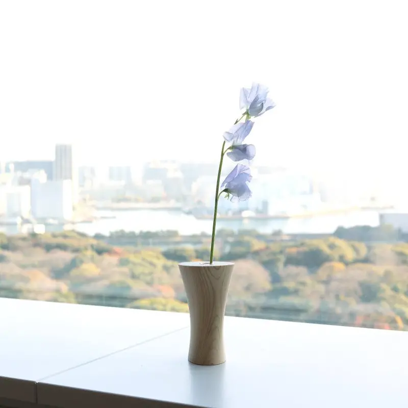 Elegant Elliptical Wooden Vase – Smooth Contour Design | Kino-Sachi 1