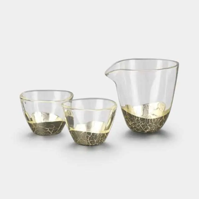 Elegant Sake Bottle Set In Champagne Gold – Artisanal Kanazawa Gold Leaf By Hakuichi 1