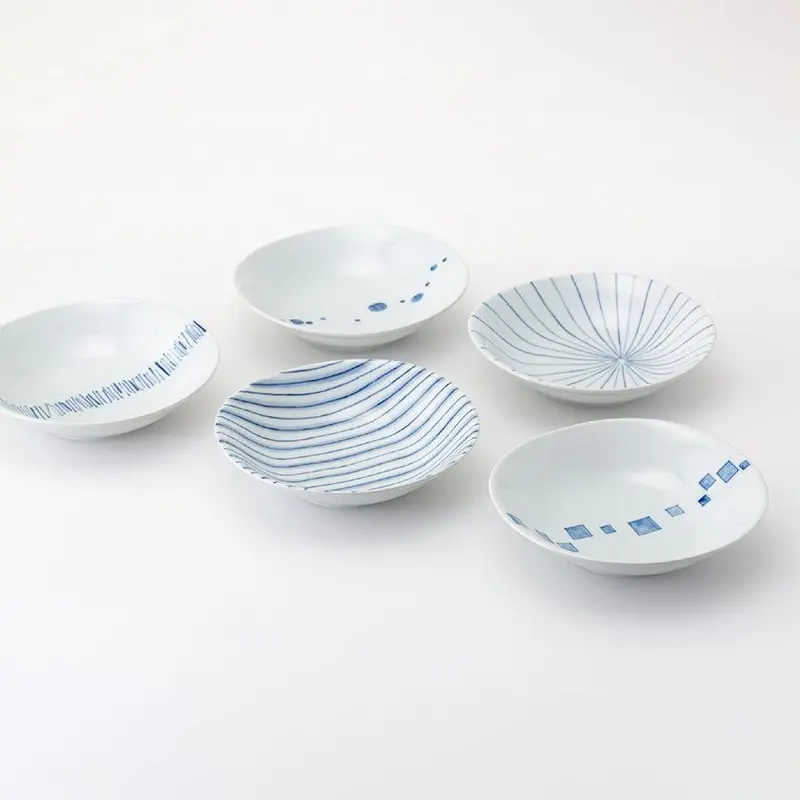 Geometric Pattern Dish Set – Five-Piece Hasami Stoneware Collection 1