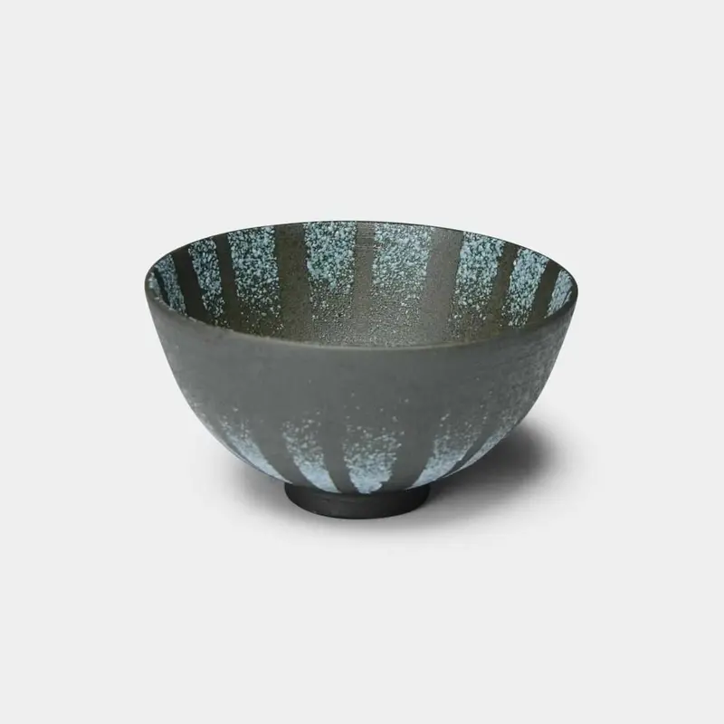 Glazed Hibiki Tea Bowl – Smooth-Finish Kyoto Kiyomizu Ceramic Yunomi By Dainichi 1