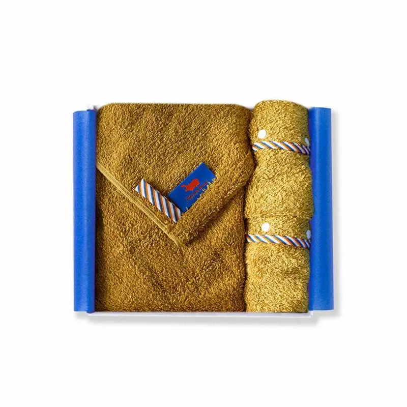 Gold-Themed Baby Bundle: Loop Towel & Strap Cover – Gots-Certified Organic Towels 1
