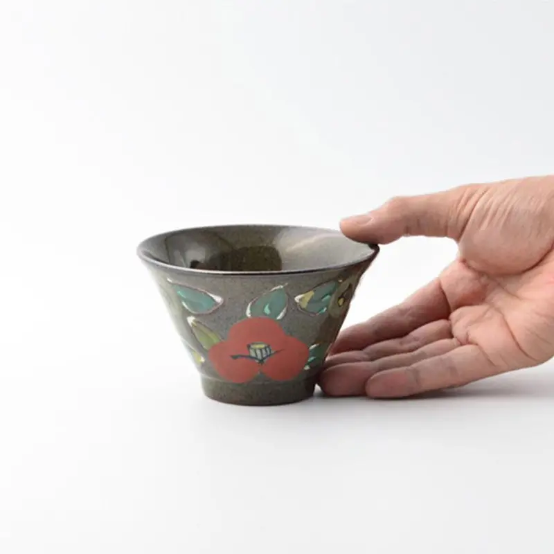 Hanagakine Ceramic Bowl – 568Ml Capacity | Traditional Hasami Design | Saikai Toki 1