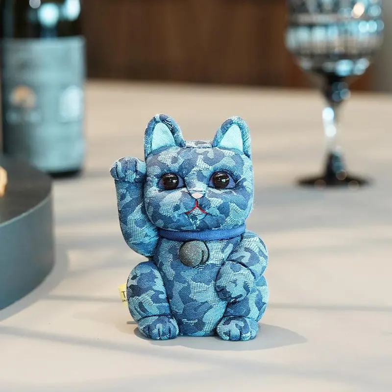 Handcrafted Maneki Neko Lucky Cat – Authentic Edo-Style Figurine | Kakinuma Dolls 1