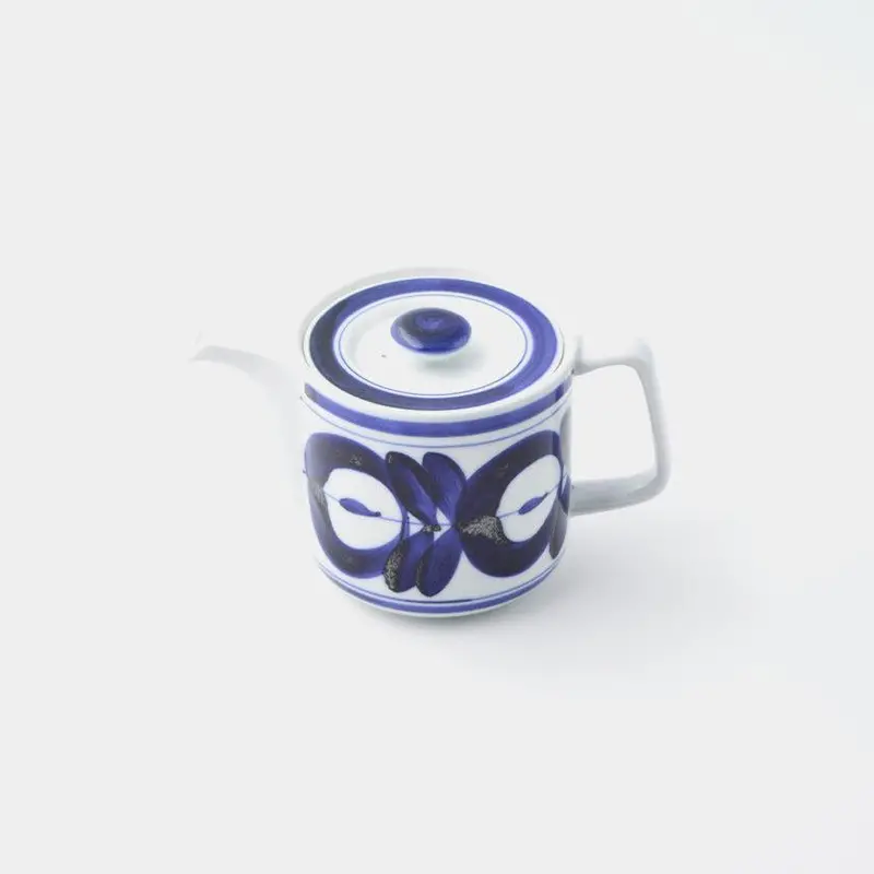 Hasami Ware Majolica Floral Teapot – Handcrafted Saikai Toki Ceramic 1