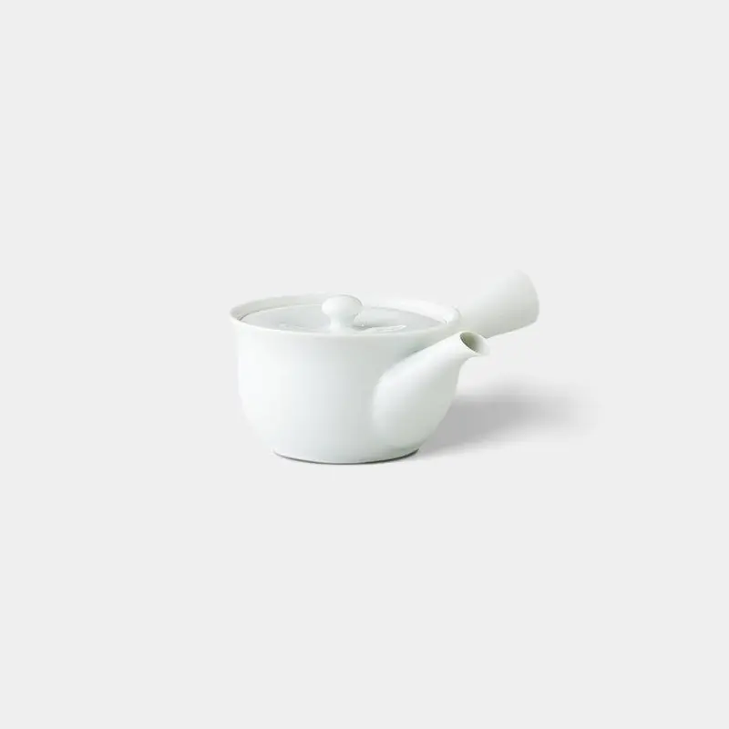 Hasami Ware White Manten Teapot – Traditional Saikai Toki Ceramic Design 1