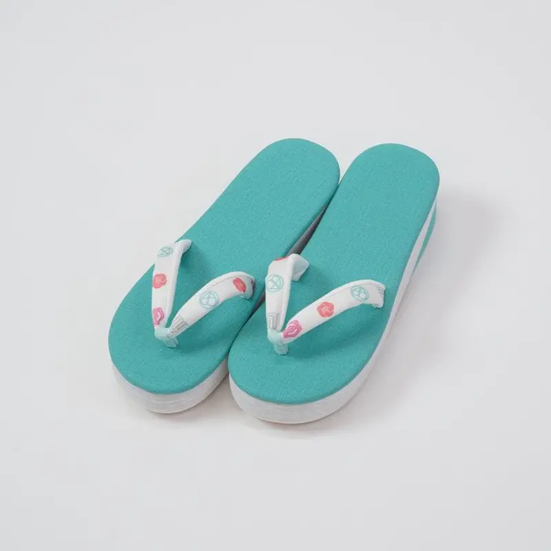 Hatsune Kobou Zori Sandals – Diffusion Gray Design With Traditional Craftsmanship 1