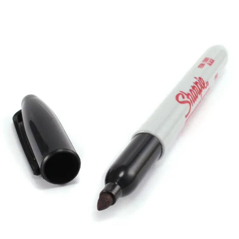 Industrial-Strength Permanent Marker For Metal Surfaces 1