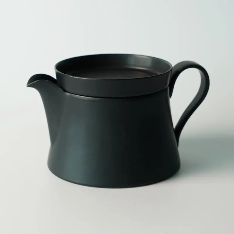 Ingegerd Raman Small Matte Black Teapot – Japanese Ceramic Tea Maker 1
