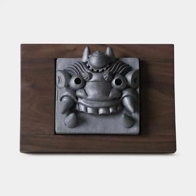 Jewel-Embellished Onigawara By Akihiko Hattori – Ornamental Gargoyle Sculpture | Sanshu Artisan Range 1