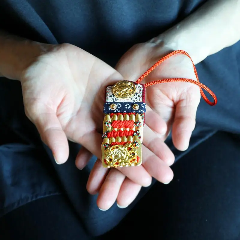 Kazari Koyoroi Mini Amulet – Gold Leaf Edition With Red Braided Cord | Art Armor Kyoto 1