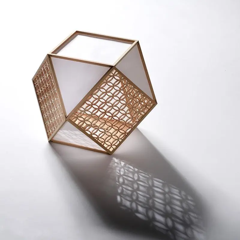 Kiriko Cloisonné Stand Light – Hand-Finished Kyoto Craft Lamp 1