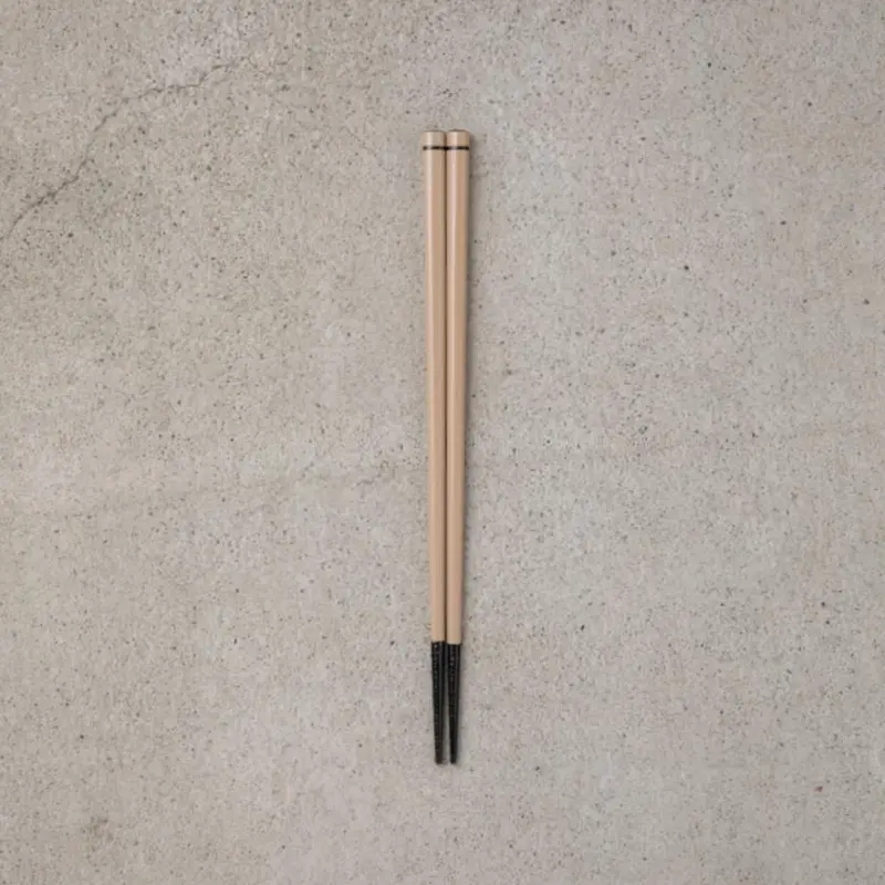 Koma Black Chopsticks (Second Variant) – Distinctive 18-Zen Lacquerware 1