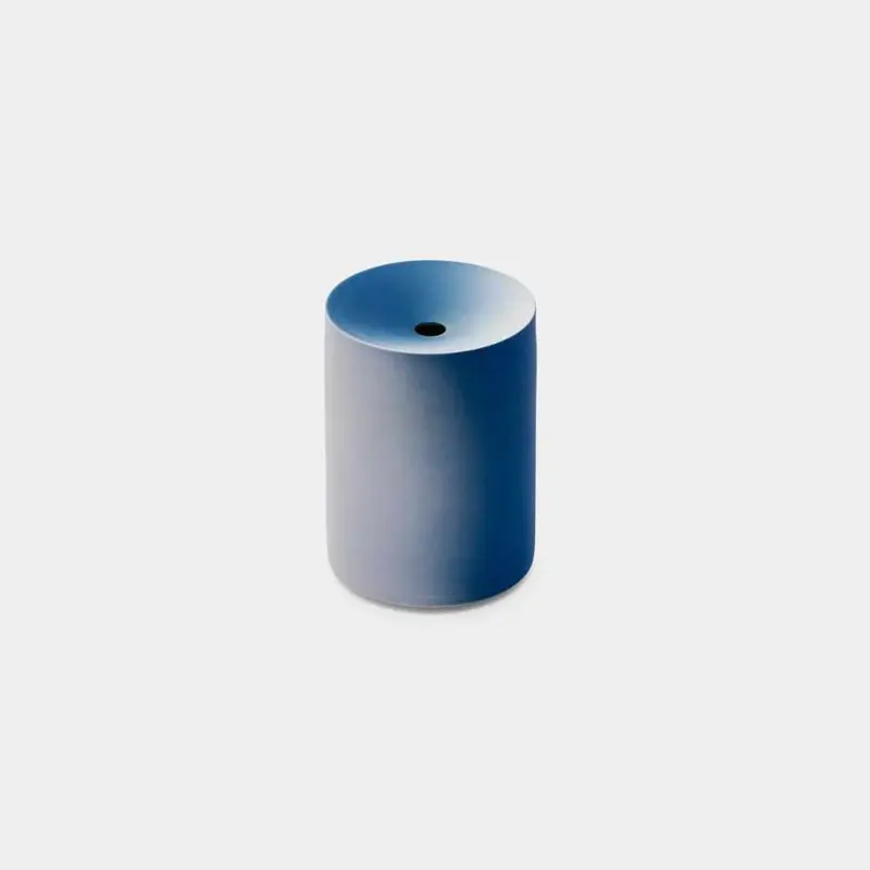 Kueng Caputo Compact Vase In Light Blue Gradient | Imari-Arita Ceramic Art 1
