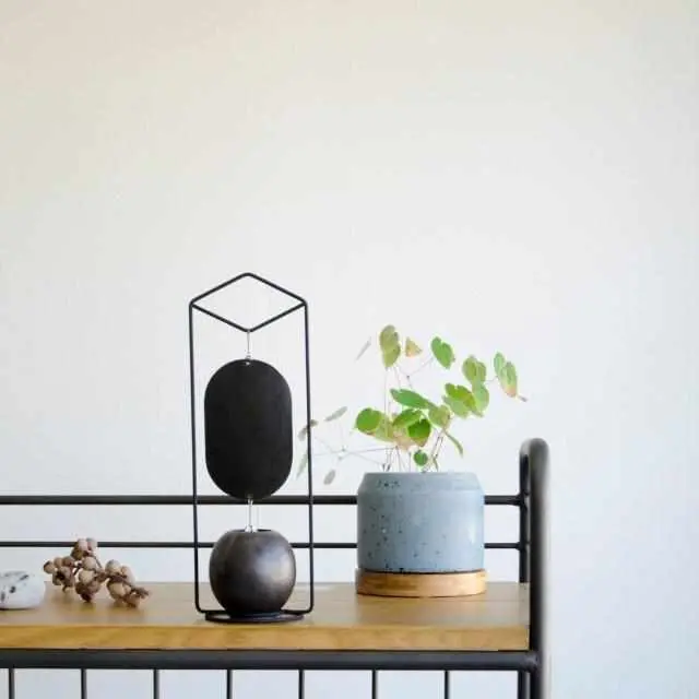Kyoto Kiyomizu Ware Wind Chime – Minimalist Black Stationary Chime 1
