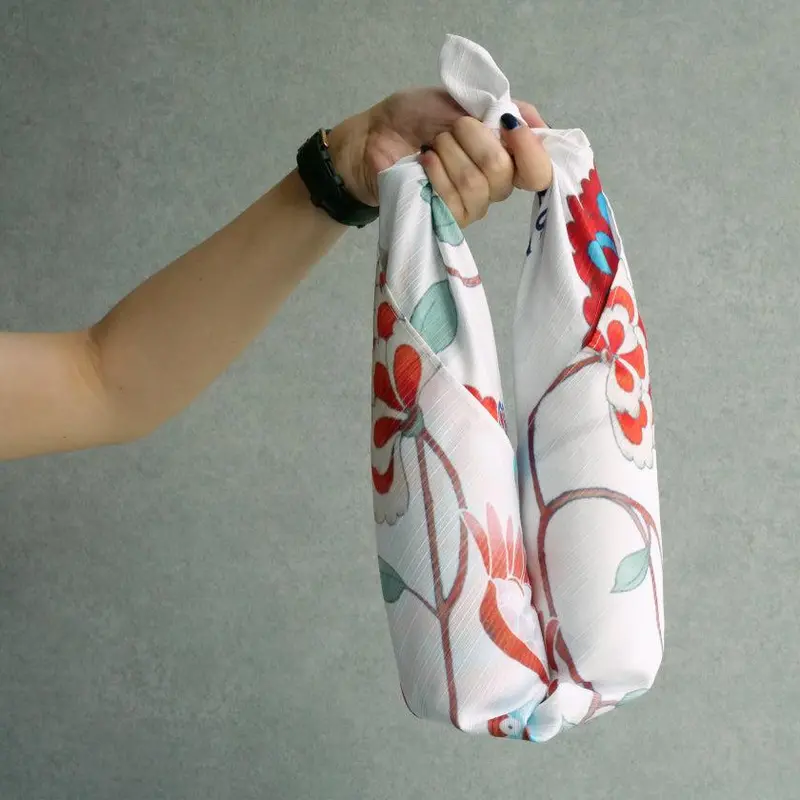Large-Format Kemonode Furoshiki – White Cotton Wrap, Kyoto Yuzen Crafted 1