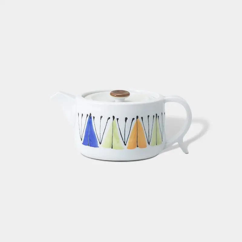 Leaf Motif Ceramic Pot – Subtle Red Accent, Hasami Ware From Saikai Toki 1