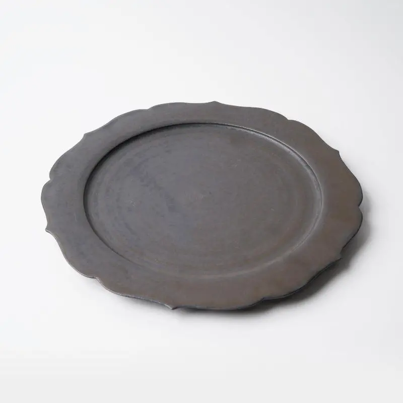 Matte-Finish Large Rimmed Platter In Rinka-L Black – Kyoto Kiyomizu Ware By Fuuu 1