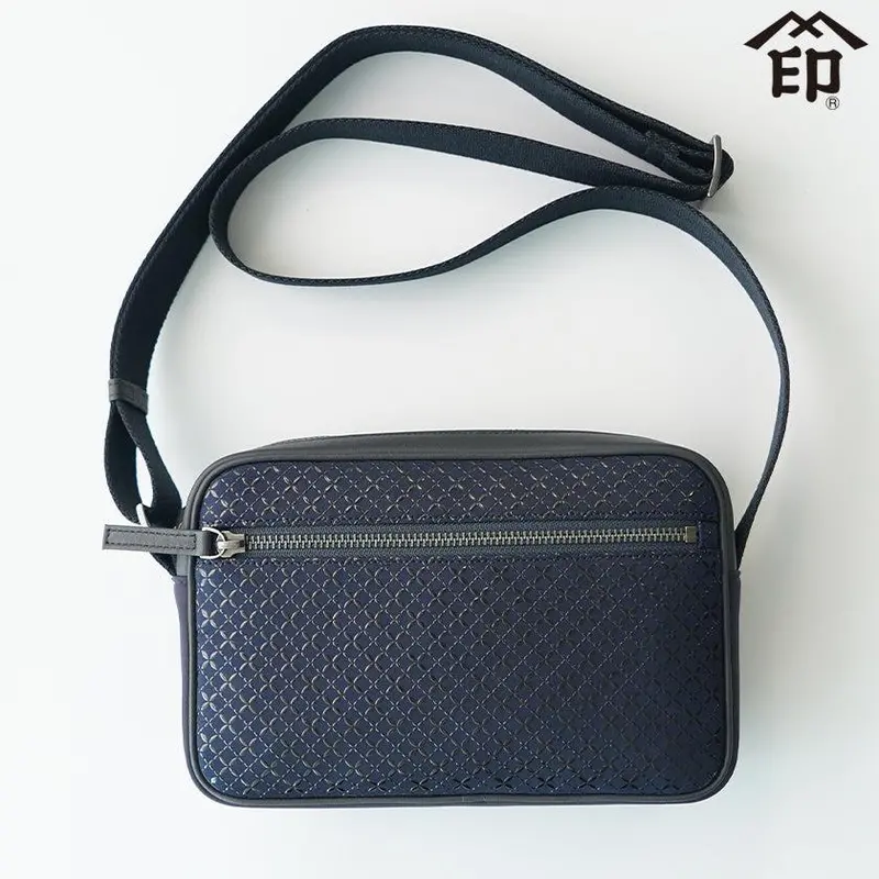 Me-13 Cloisonné Shoulder Bag – Navy Base With Black Lacquer | Koshu Inden Deerhide Craft 1