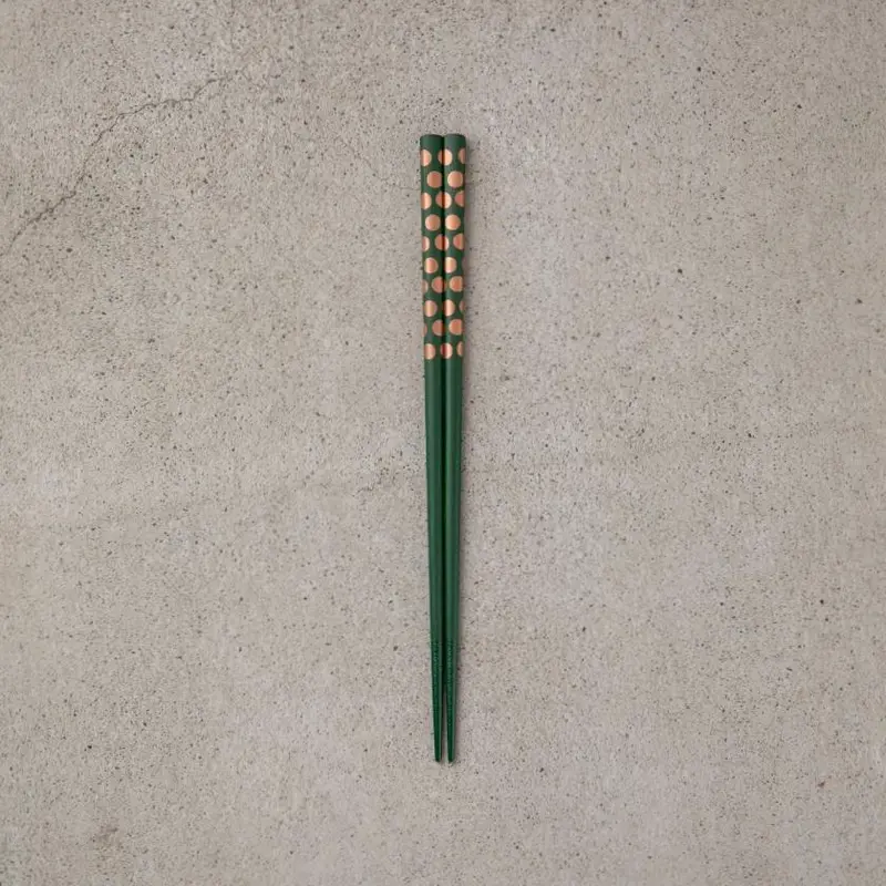 Mizutama Green Chopsticks – Playful 18-Zen Lacquered Pair 1
