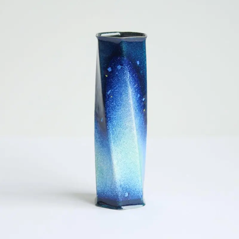 Navy Blue Geometric Hexagon Vase – Owari Cloisonné Ceramic Decor 1