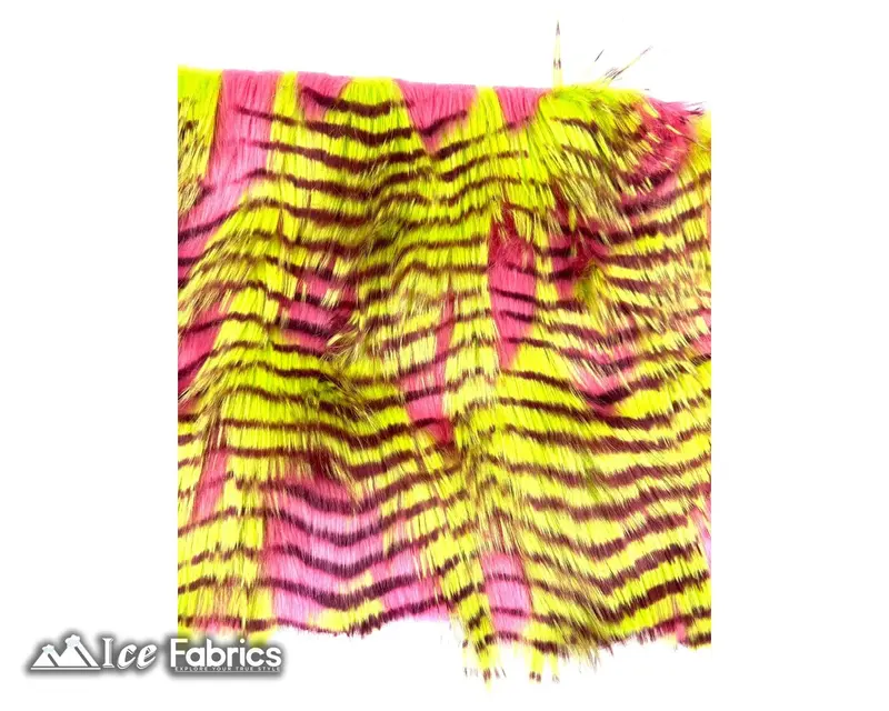 Neon Pink Feathered Faux Fur – High-Contrast Long-Pile Fabric 1