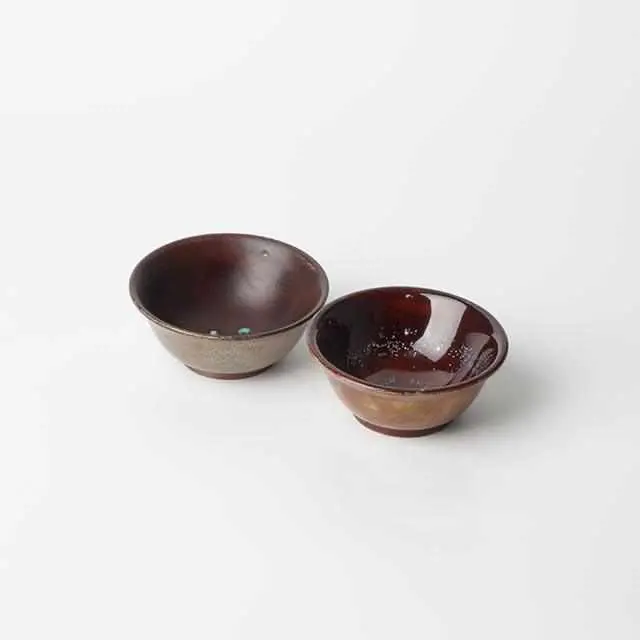 Niigata Wooden Guinomi Sake Cup Set – Two-Piece Traditional Pair 1