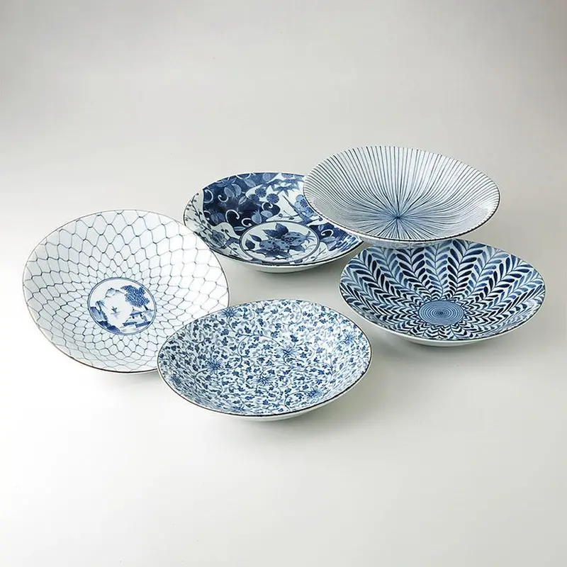 Nishiki Picture Oval Bowl – Five-Piece Hasami Ware Collection 1