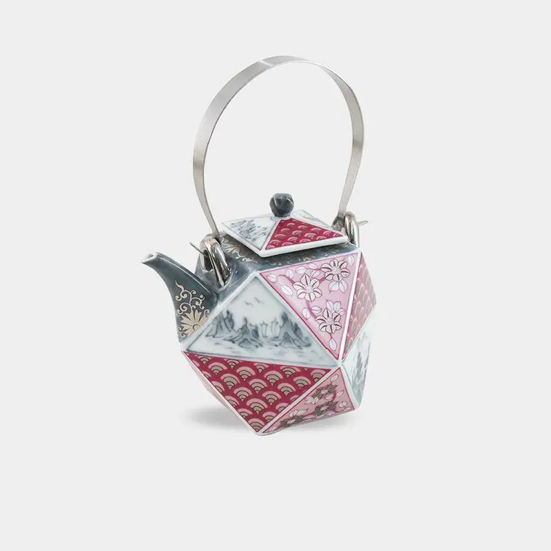 Oboro Sake Bottle – Hayashikuro Kiln, Heirloom Imari-Arita Ceramics (Crimson) 1