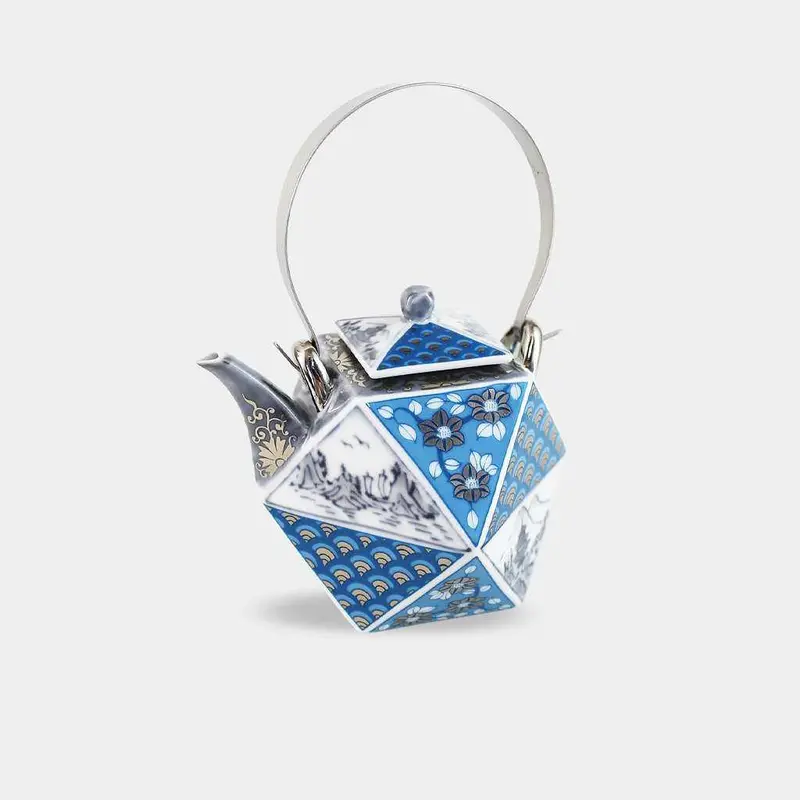 Oboro Sake Bottle – Hayashikuro Kiln, Heirloom Imari-Arita Ceramics (Indigo) 1